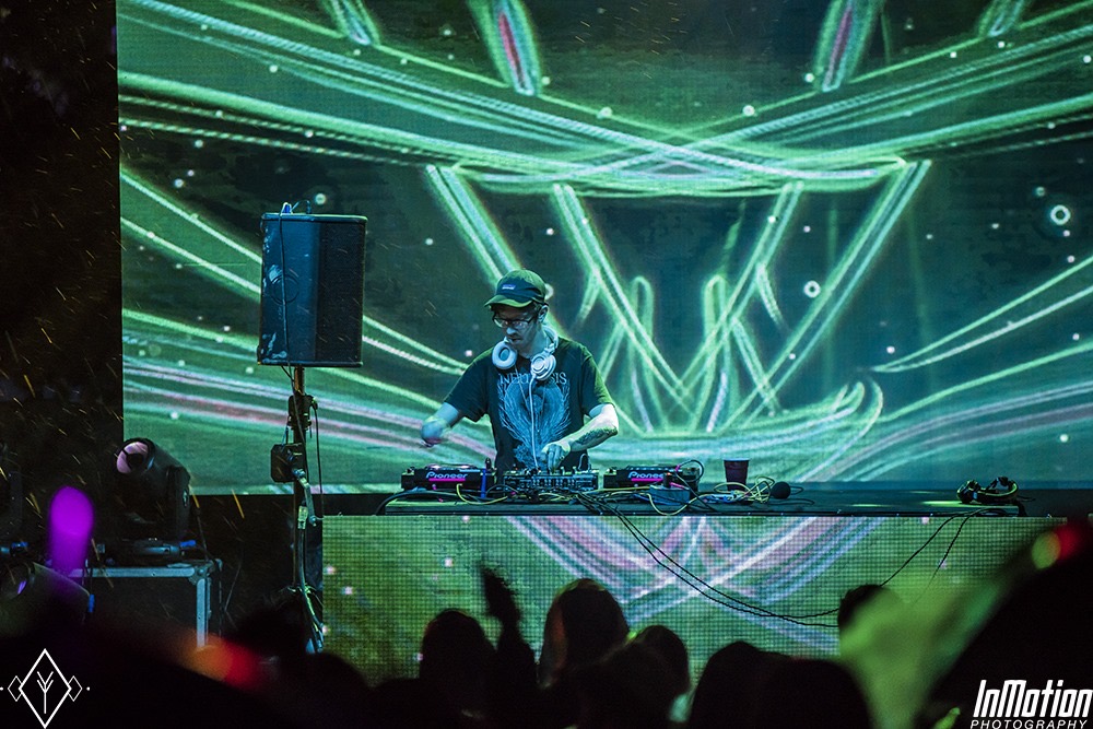 Projection mapped performance